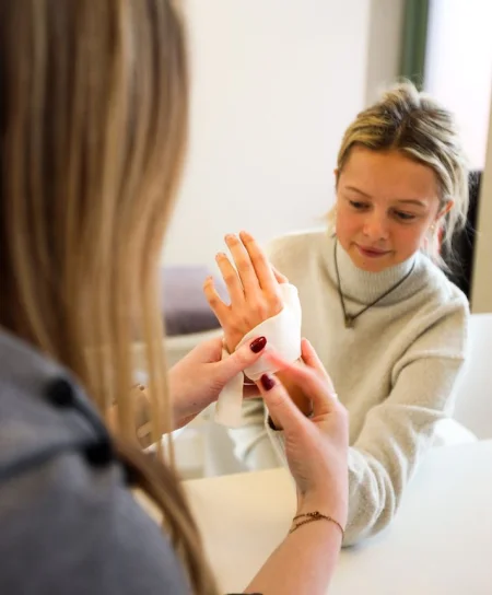 Hand- en polsrevalidatie